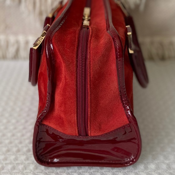 SALE!!! Adorable Loewe Handbag - Picture 7 of 16